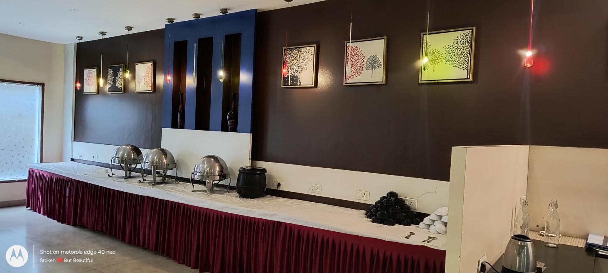 The Altruist Business Hotel Kharadi Pune Bagian luar foto