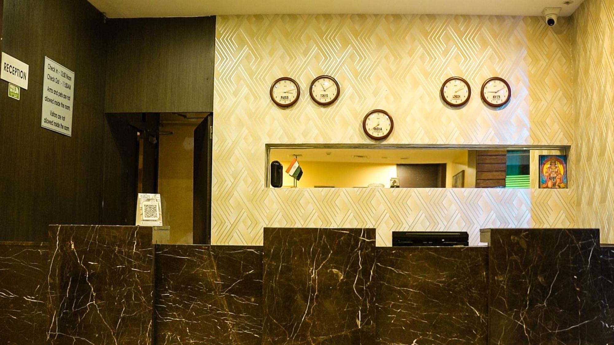 The Altruist Business Hotel Kharadi Pune Bagian luar foto